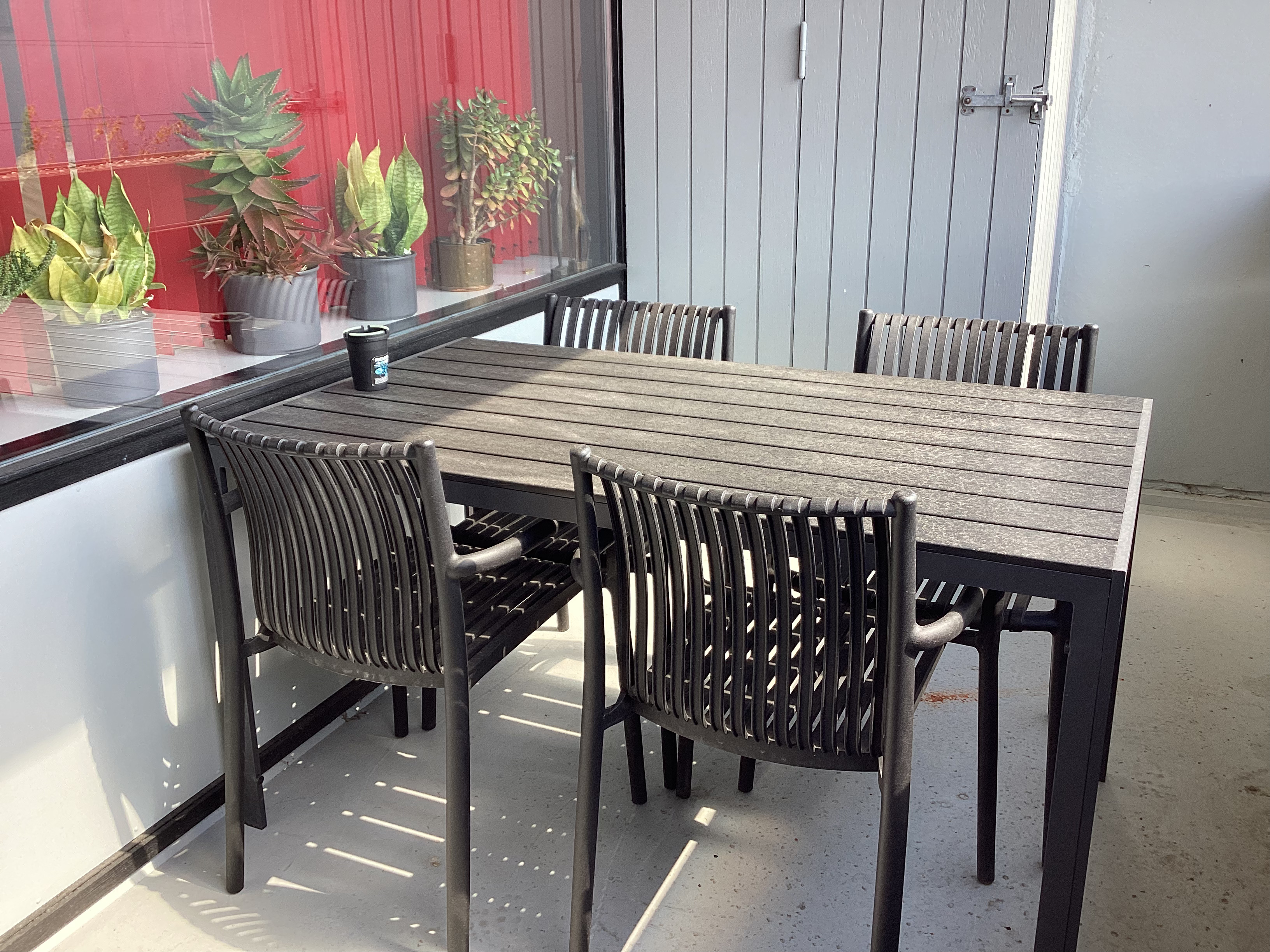 Stor altan med opbevaring